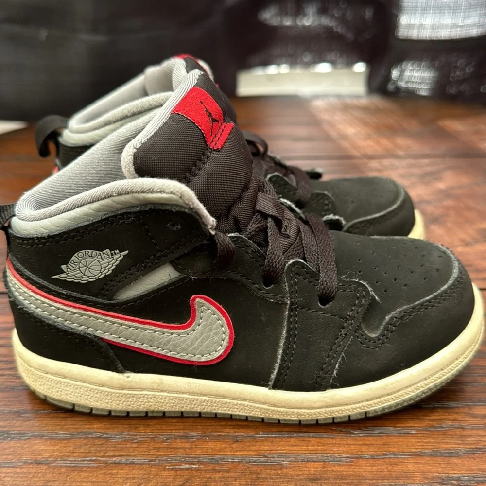 Air Jordan‎ 1 Mid (TD) Sz 8C